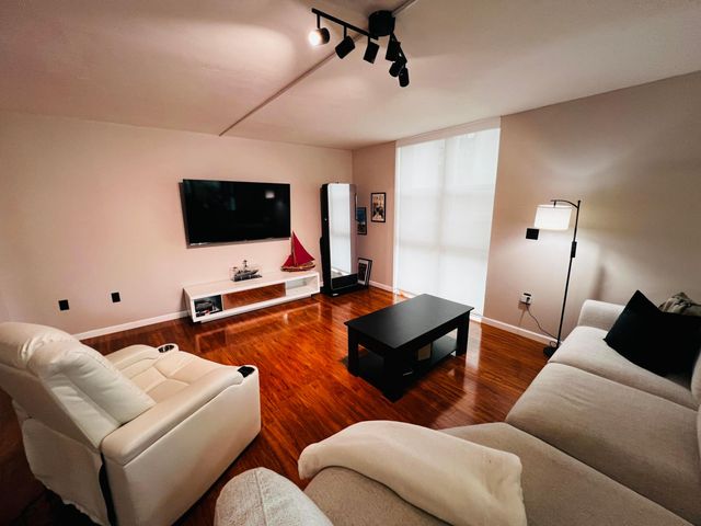 1201 River Reach Drive 110, Fort Lauderdale, FL 33315