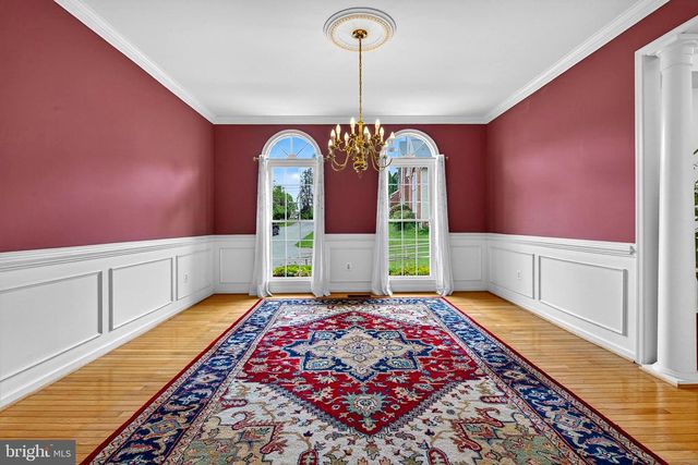 1316 W SEMINARY AVE, Lutherville Timonium, MD 21093