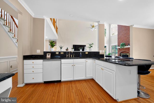 1316 W SEMINARY AVE, Lutherville Timonium, MD 21093