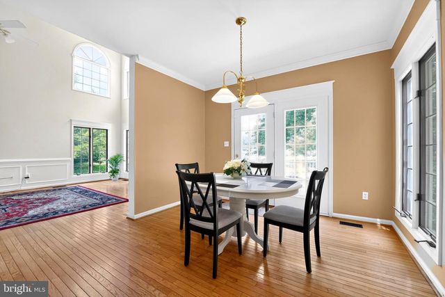 1316 W SEMINARY AVE, Lutherville Timonium, MD 21093