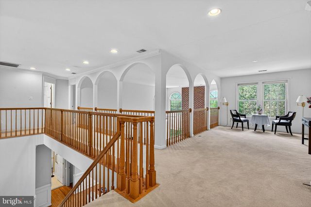 1316 W SEMINARY AVE, Lutherville Timonium, MD 21093