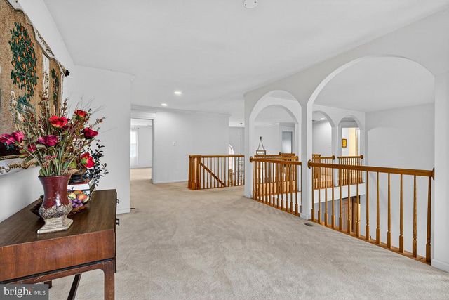 1316 W SEMINARY AVE, Lutherville Timonium, MD 21093