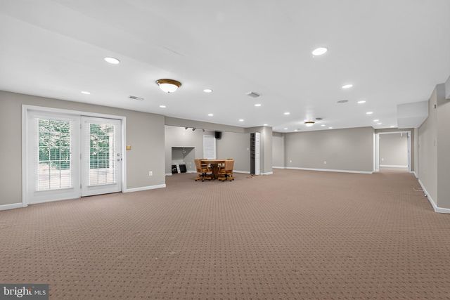 1316 W SEMINARY AVE, Lutherville Timonium, MD 21093
