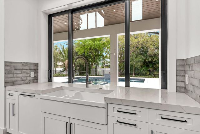Xxx 75th Way N, Palm Beach Gardens, FL 33418