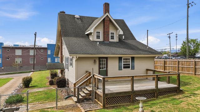 111 W Manning Street, Chattanooga, TN 37405