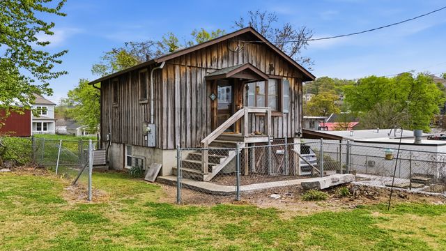 111 W Manning Street, Chattanooga, TN 37405