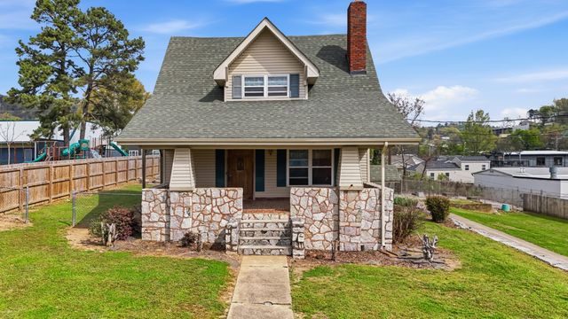 111 W Manning Street, Chattanooga, TN 37405