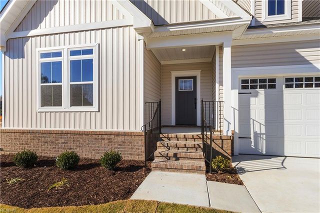 12 Mulligan LN, Suffolk, VA 23434