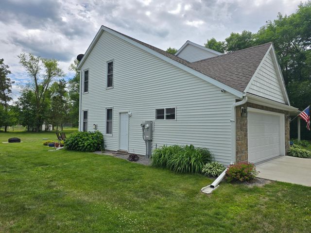8550 Timberlane Loop NW, Rice, MN 56367