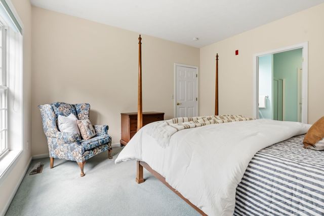 34 Mammoth Rd Unit 25, Hooksett, NH 03106