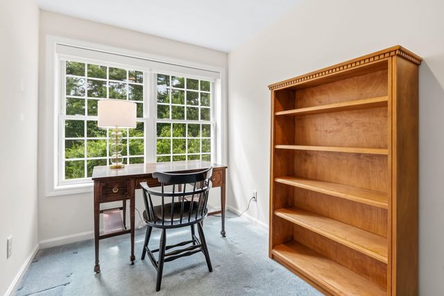 34 Mammoth Rd Unit 25, Hooksett, NH 03106