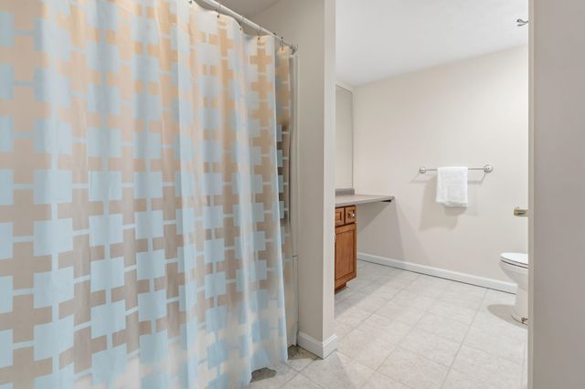 34 Mammoth Rd Unit 25, Hooksett, NH 03106