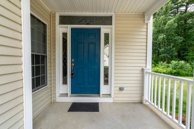 34 Mammoth Rd Unit 25, Hooksett, NH 03106