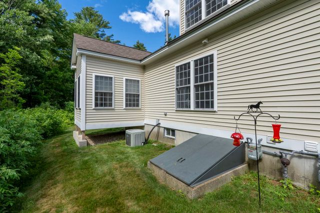 34 Mammoth Rd Unit 25, Hooksett, NH 03106