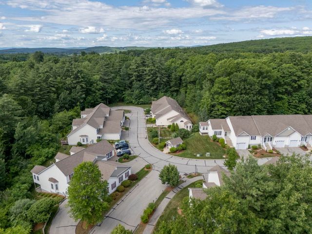 34 Mammoth Rd Unit 25, Hooksett, NH 03106