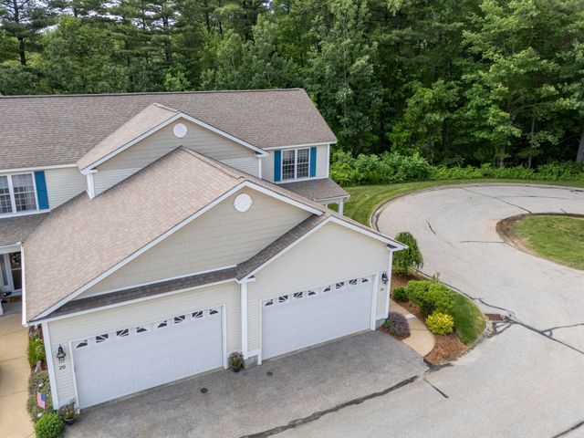 34 Mammoth Rd Unit 25, Hooksett, NH 03106