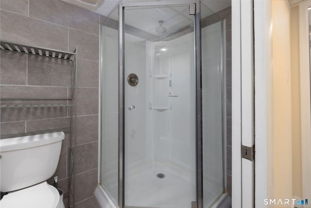 27 Kodak Street, Waterbury, CT 06704