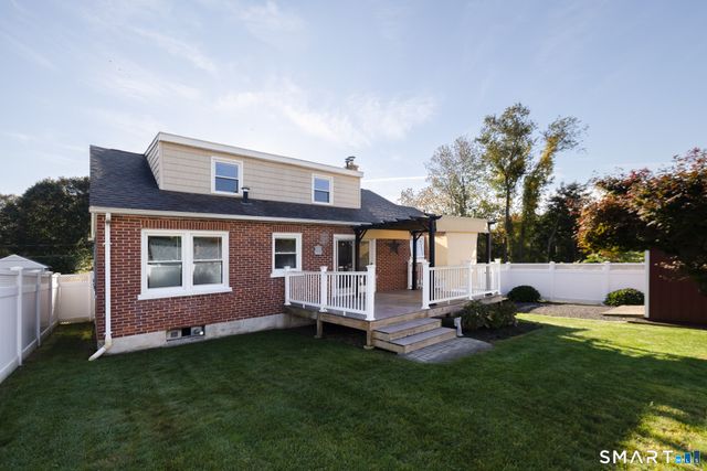 27 Kodak Street, Waterbury, CT 06704