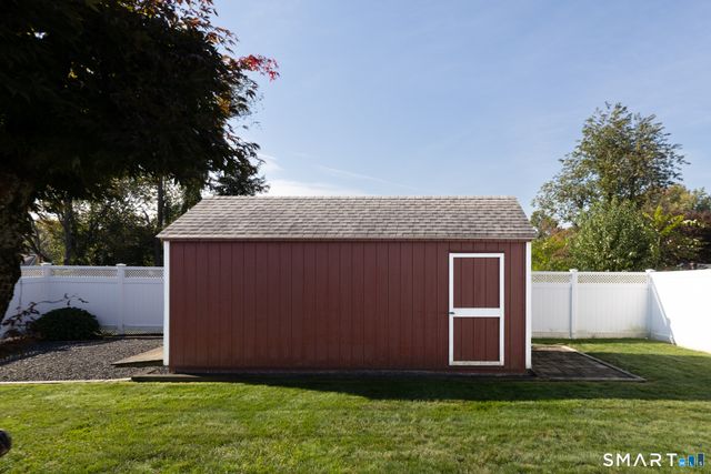 27 Kodak Street, Waterbury, CT 06704