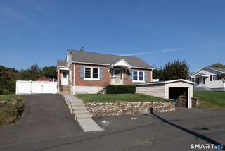 27 Kodak Street, Waterbury, CT 06704