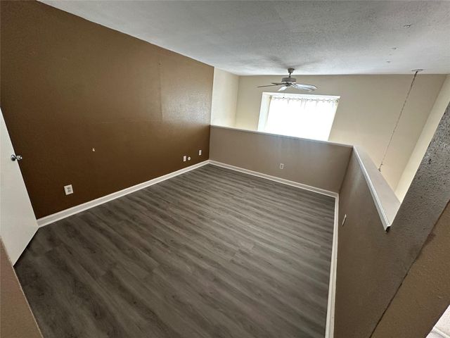 16120 Stuebner Airline Road 202, Spring, TX 77379