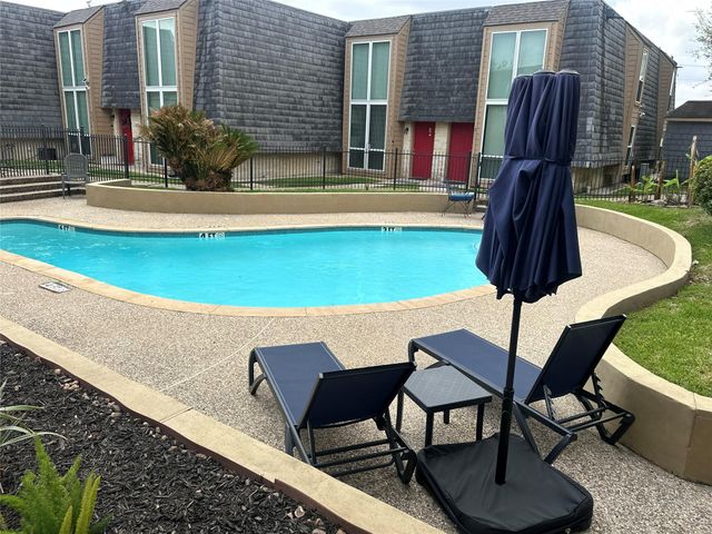 16120 Stuebner Airline Road 202, Spring, TX 77379