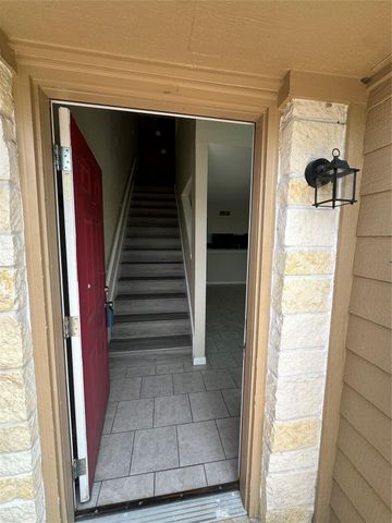 16120 Stuebner Airline Road 202, Spring, TX 77379