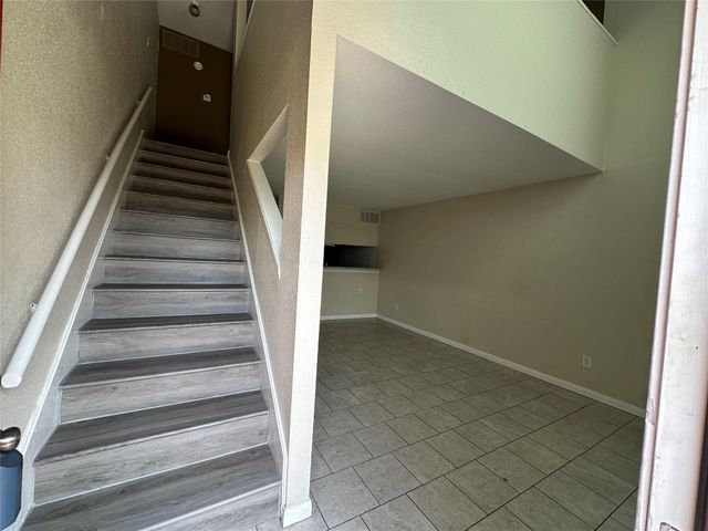 16120 Stuebner Airline Road 202, Spring, TX 77379