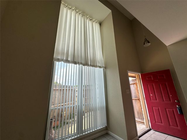 16120 Stuebner Airline Road 202, Spring, TX 77379