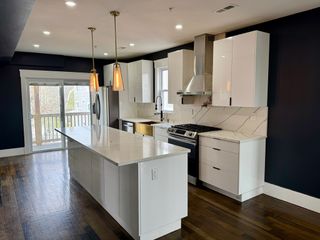 567 Park St 3, Boston, MA 02124