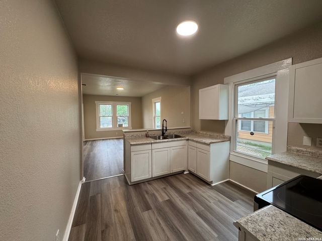 420 Clark Ave, San Antonio, TX 78203