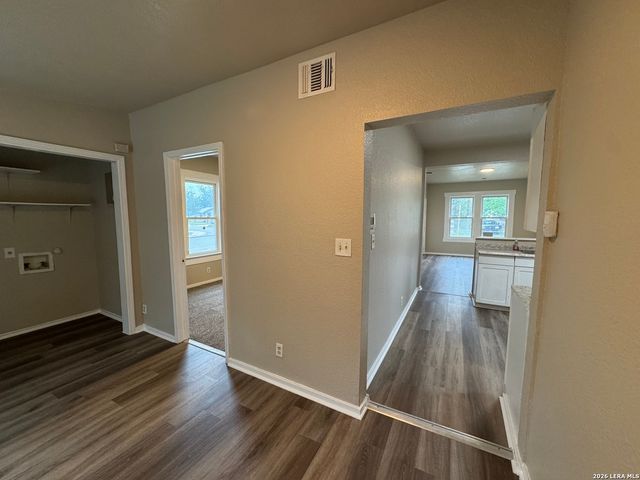420 Clark Ave, San Antonio, TX 78203