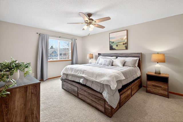 17975 Cobblestone Way, Eden Prairie, MN 55347