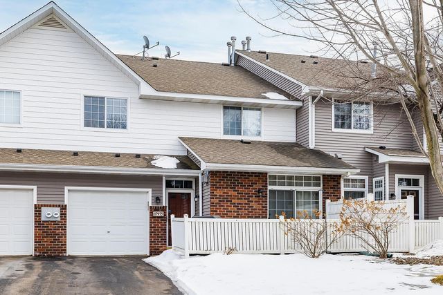 17975 Cobblestone Way, Eden Prairie, MN 55347