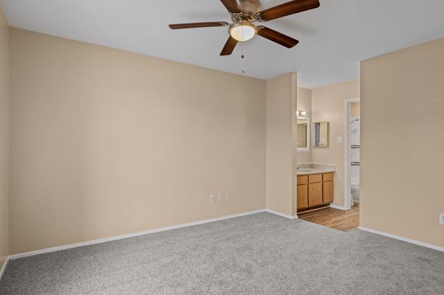 18515 Egret Bay Boulevard 1208, Webster, TX 77058