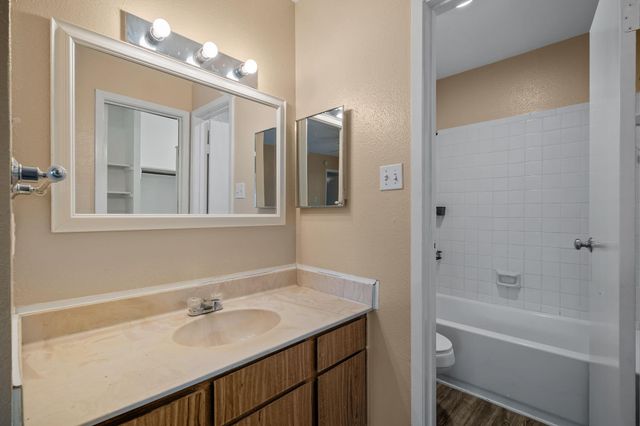 18515 Egret Bay Boulevard 1208, Webster, TX 77058