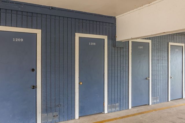 18515 Egret Bay Boulevard 1208, Webster, TX 77058