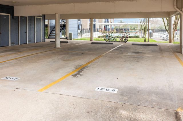 18515 Egret Bay Boulevard 1208, Webster, TX 77058