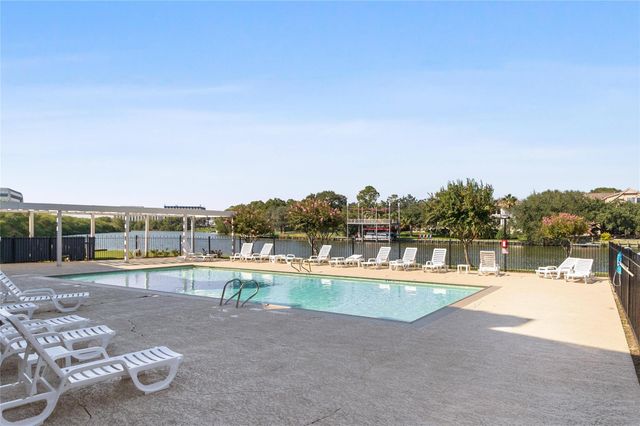 18515 Egret Bay Boulevard 1208, Webster, TX 77058