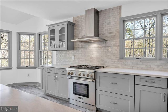 5 HAMILTON CT, Southampton, NJ 08088