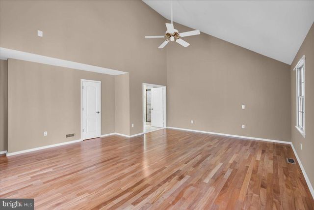 5 HAMILTON CT, Southampton, NJ 08088