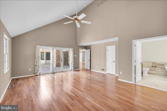 5 HAMILTON CT, Southampton, NJ 08088