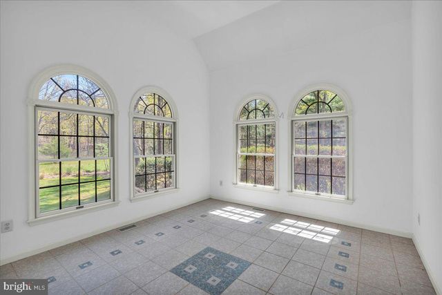 5 HAMILTON CT, Southampton, NJ 08088