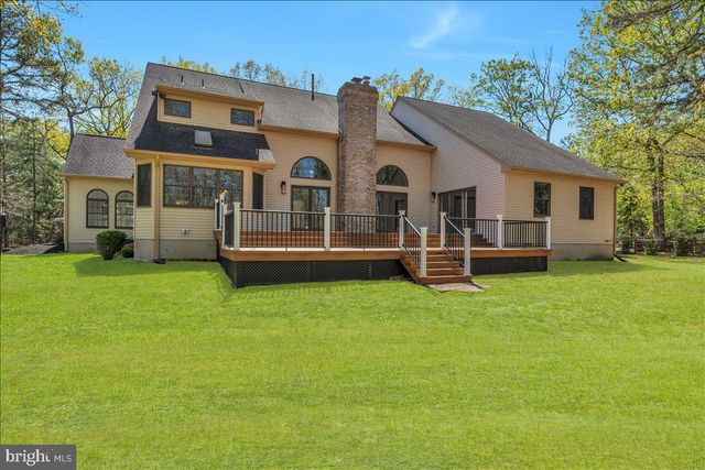 5 HAMILTON CT, Southampton, NJ 08088