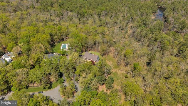 5 HAMILTON CT, Southampton, NJ 08088