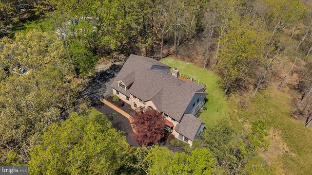 5 HAMILTON CT, Southampton, NJ 08088