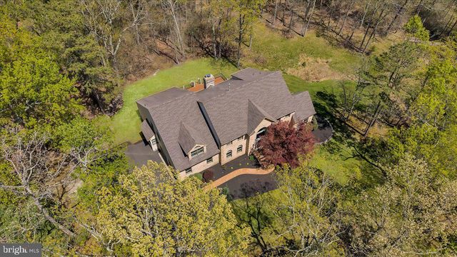 5 HAMILTON CT, Southampton, NJ 08088