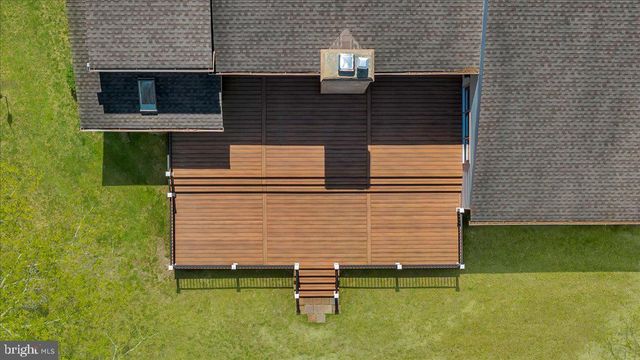 5 HAMILTON CT, Southampton, NJ 08088