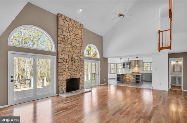 5 HAMILTON CT, Southampton, NJ 08088