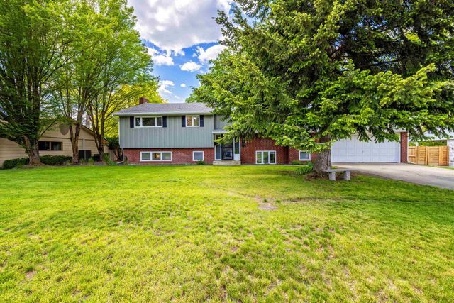 4056 S Madelia St, Spokane, WA 99203